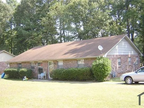 8228 Glenwoods Dr, Riverdale, GA 30274