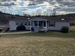 33 Walnut Rd, Hamburg, PA 19526