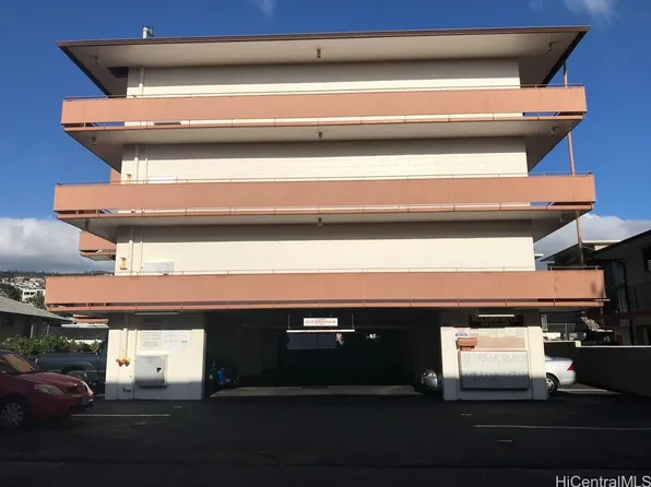 636 Nalanui St APT 405, Honolulu, HI 96817