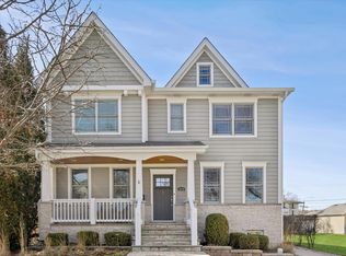 3900 Forest Ave, Western Springs, IL 60558