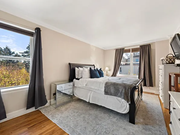 5730 Mosholu Avenue image 12 of 22