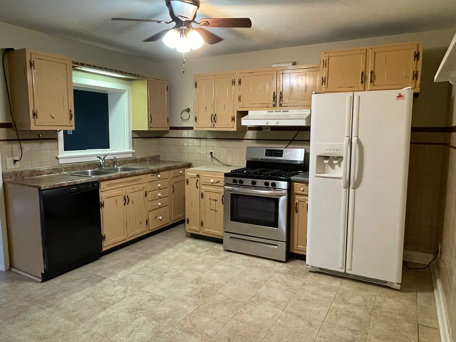 2 bed, 1400 sqft, $1,395 — Photo 3