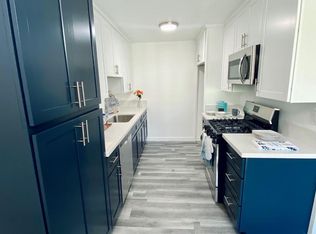 20316 Cohasset St, Winnetka, CA 91306