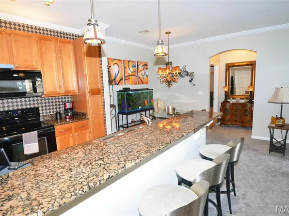 39 Kassebaum Ln APT 101, Saint Louis, MO 63129