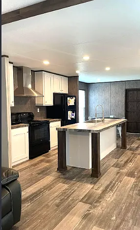 8280 Ash St — Photo 3
