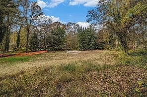 5th image of 883 Mountain View Dr #6