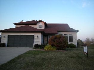 1704 N Autumn Dr, Joliet, IL 60431