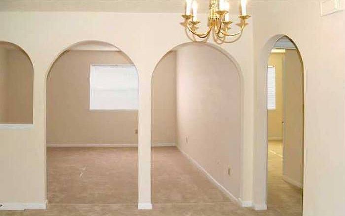 2 BR 2 Bth archways