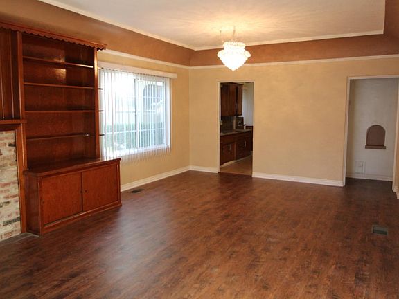 2nd image of 227 S Gale Dr