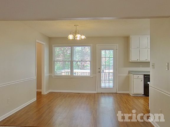 4th image of 449 Justins Xing