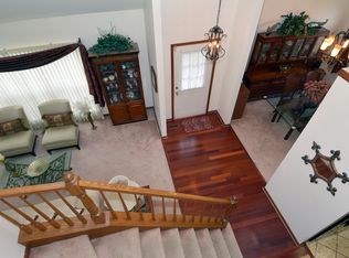 1438 Diamond Dr, Hoffman Estates, IL