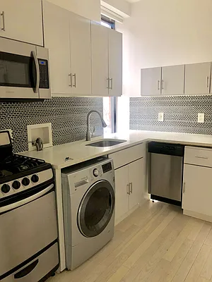 Rented by Smart City Real Estate LLC | media 8