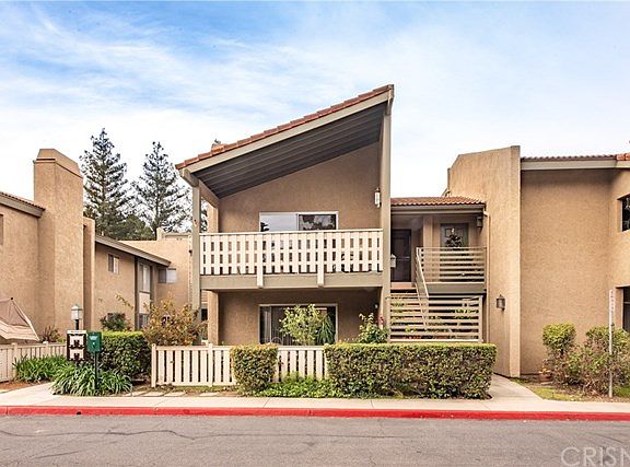 2nd image of 460 Arbor Lane Ct APT 201