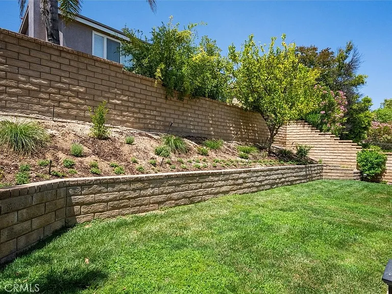 24231 Blossom Ct — Photo 46