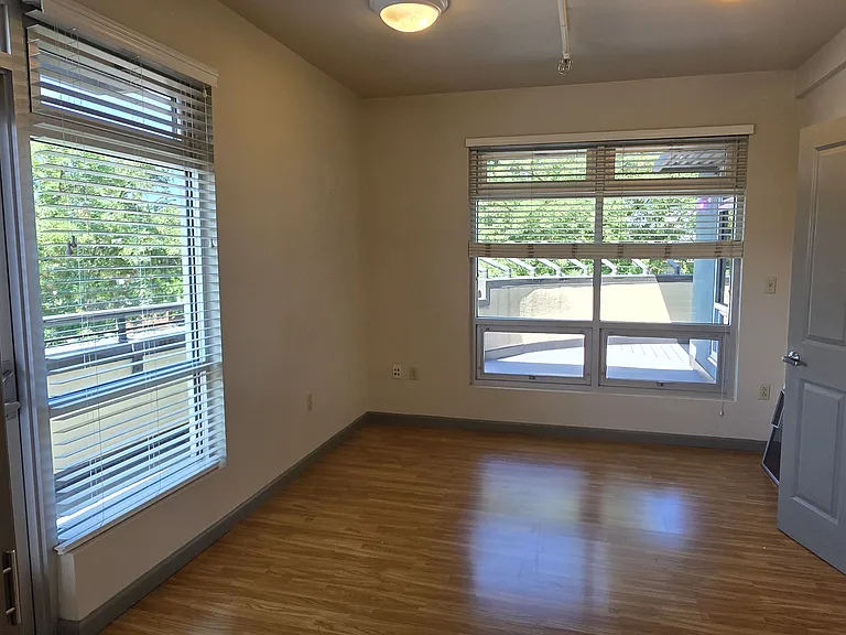803 2nd St #301 — Photo 10