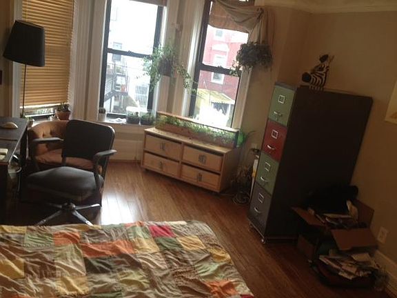2nd image of 196 Lefferts Ave #1