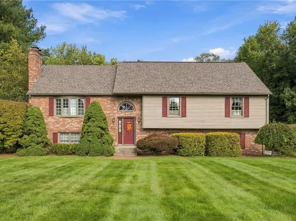 423 Buxton St, North Smithfield, RI 02896