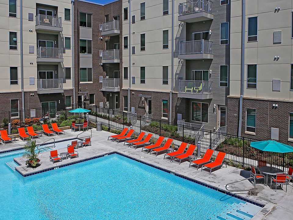 The Corvina Resort-Style Pool