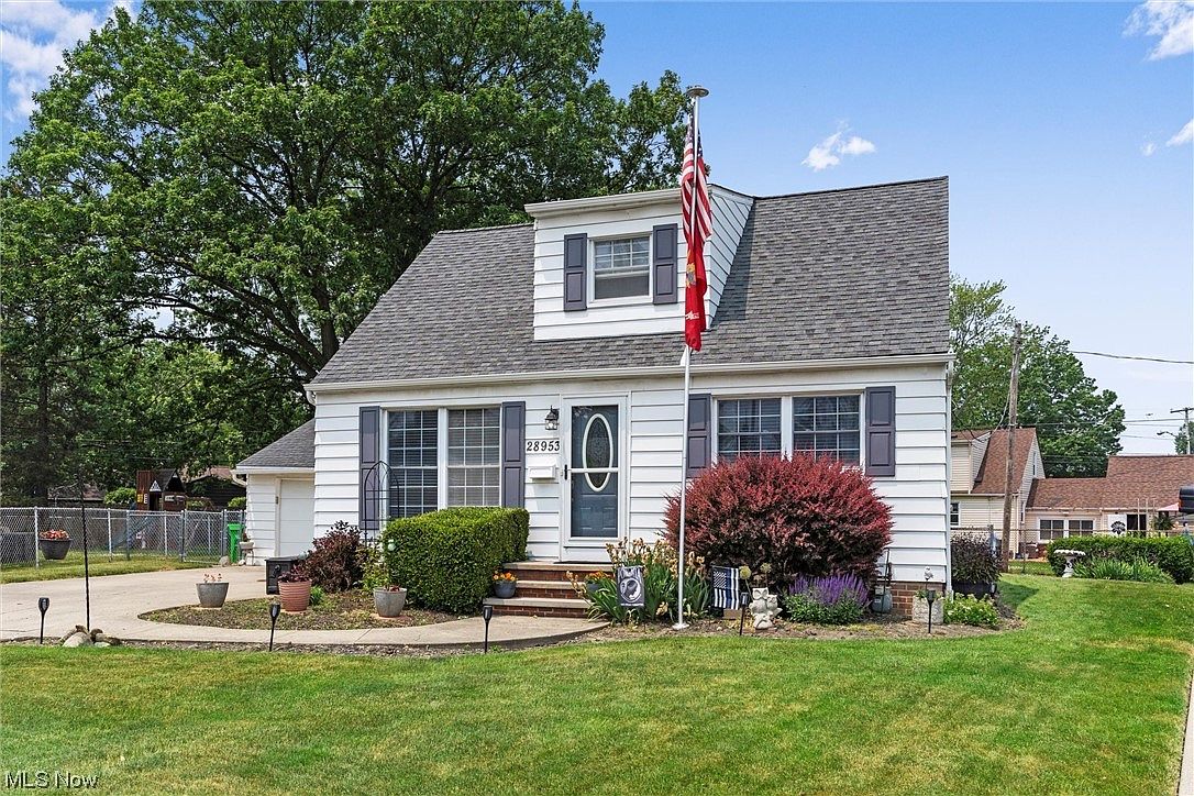 28953 Homewood Dr, Wickliffe, OH 44092 Zillow