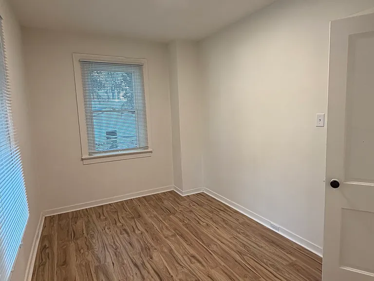 536 N Durkee St #3 — Photo 8