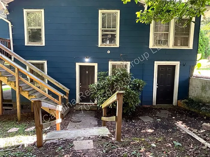 2 bed, 1.0 bath, 904 sqft, $975 — Photo 2