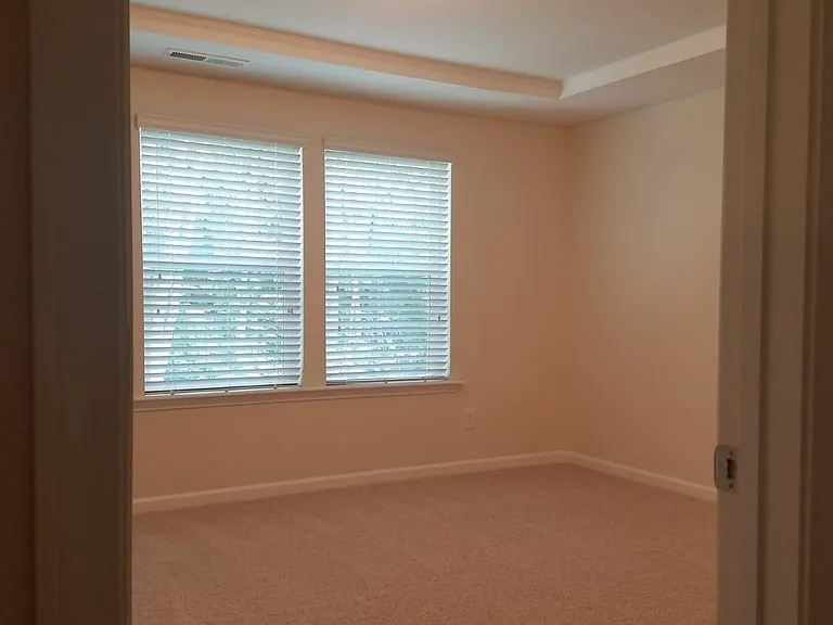1041 Lakebrink Dr — Photo 18