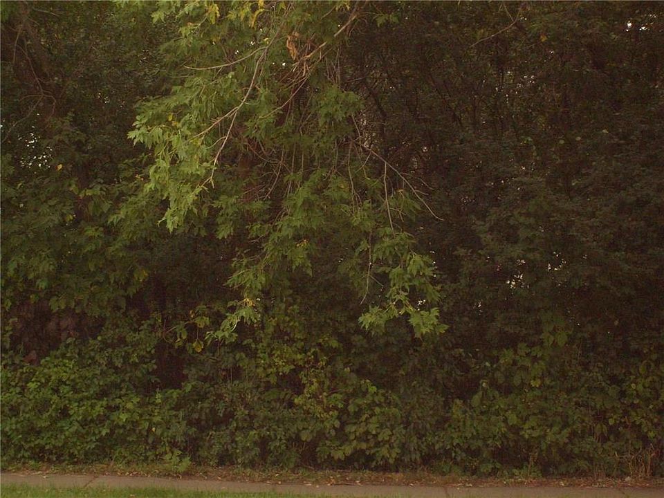 2nd image of 1601 Pine Park Drive