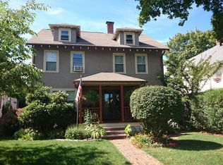 104 Manthorne Rd, West Roxbury, MA 02132