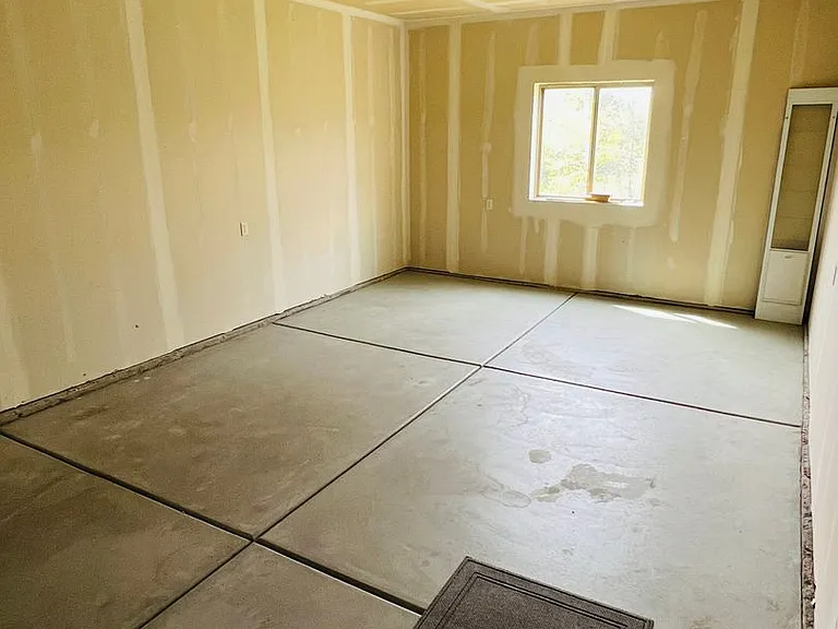 925 S 7450 E — Photo 29