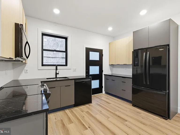 2713 W Montgomery Ave #A — Photo 5