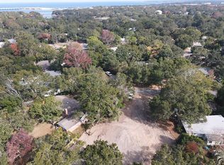 211 Oviedo St, Gulf Breeze, FL 32561