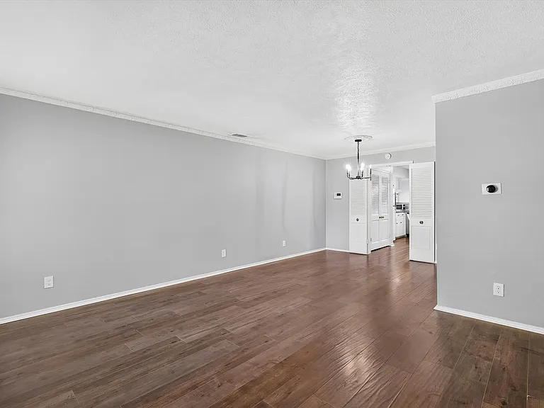11143 Joymeadow Dr — Photo 28