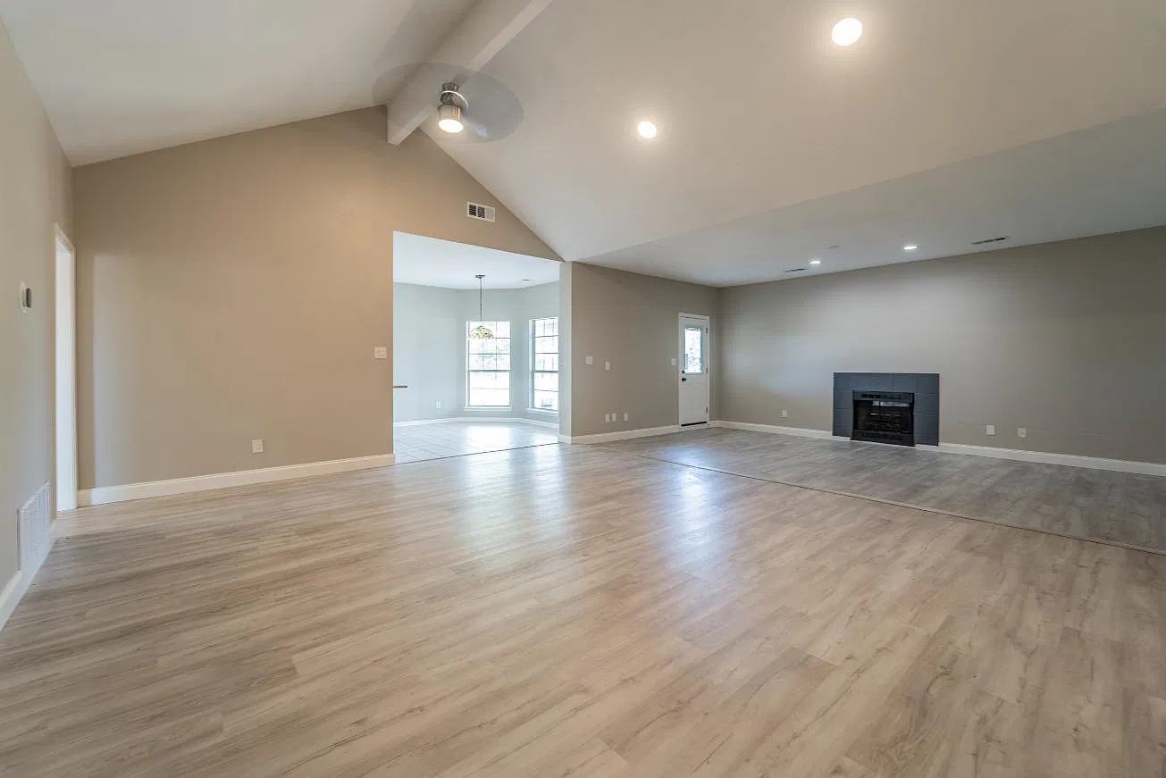4 bed, 2497 sqft, $2,800 — Photo 3