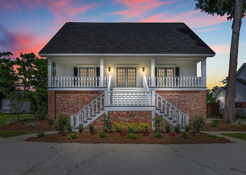 106 Villa Dr Westlake LA | Zillow