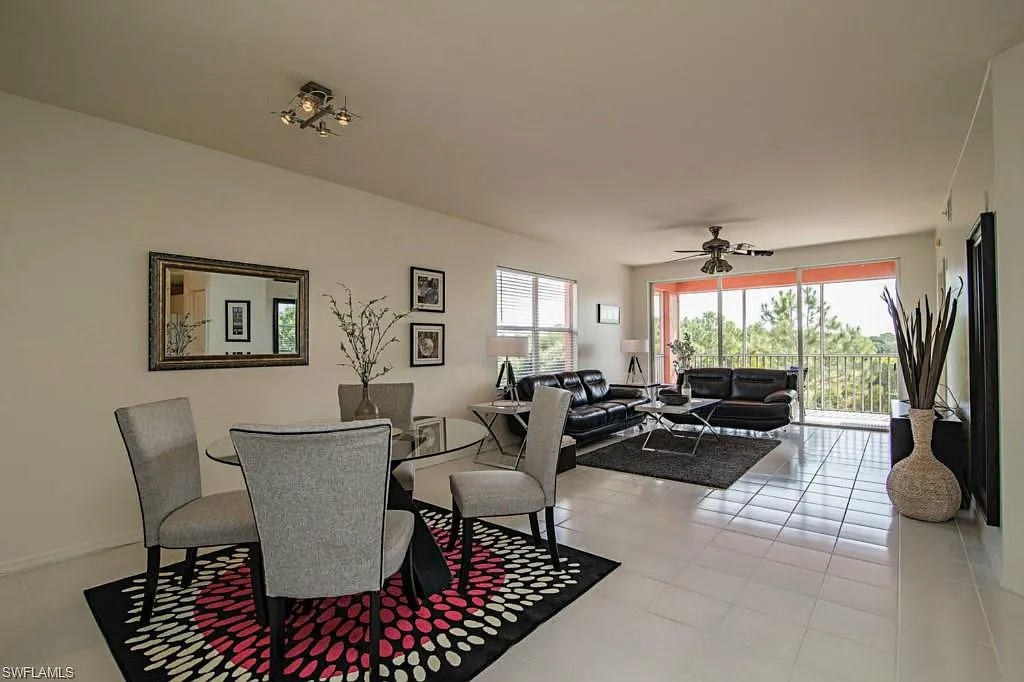 3 bed, 2.0 bath, 1308 sqft, $6,000 — Photo 2