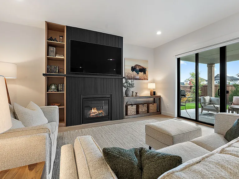 6862 N Willowside Ave — Photo 8