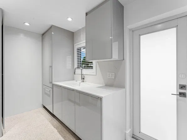 1877 S Ocean Boulevard #10, Delray Beach, FL 33483