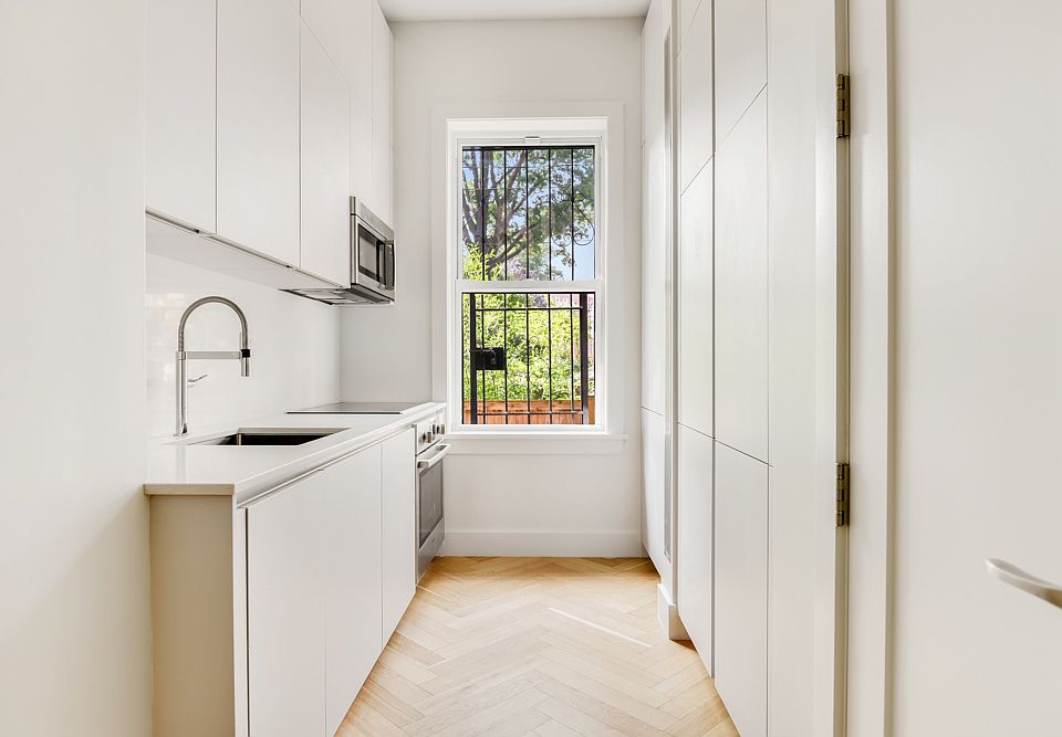 1st image of 181 Prospect Park W APT 3