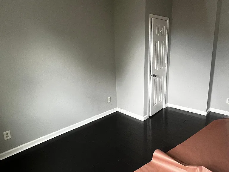 266 E Cass St #12 — Photo 9