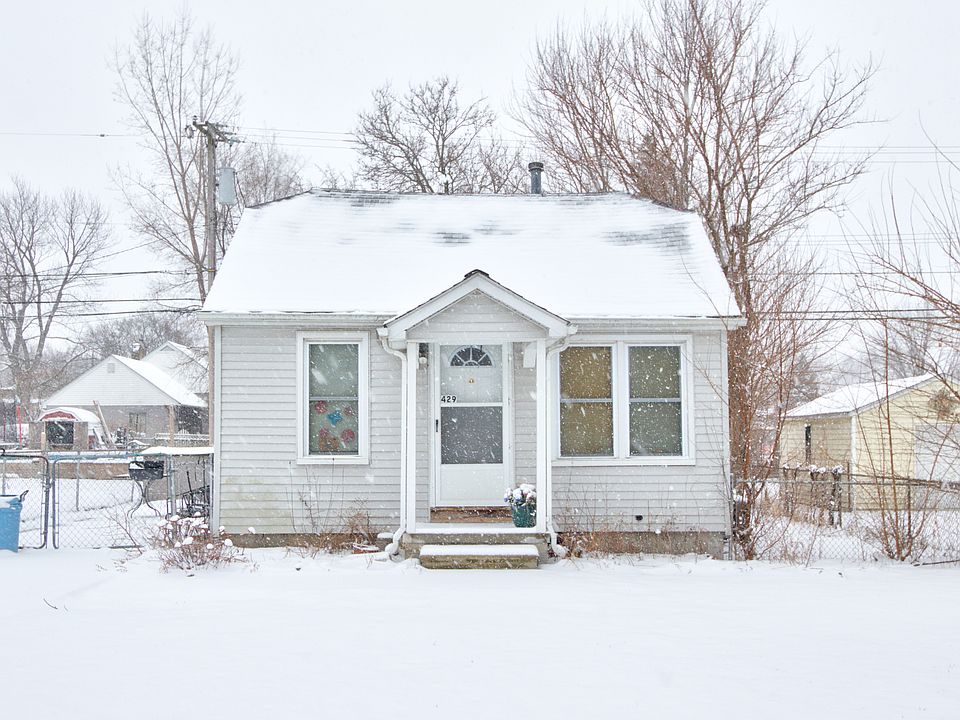 2nd image of 429 Phillips Ave