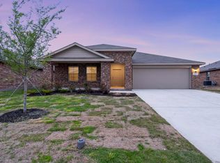 803 Durango Ln, Cleburne, TX 76033