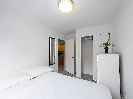 Rented by Avenues Real Estate | media 20