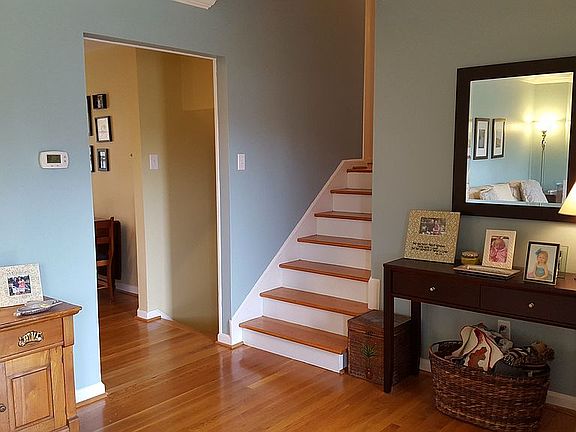 4th image of 334 Curtin Dr