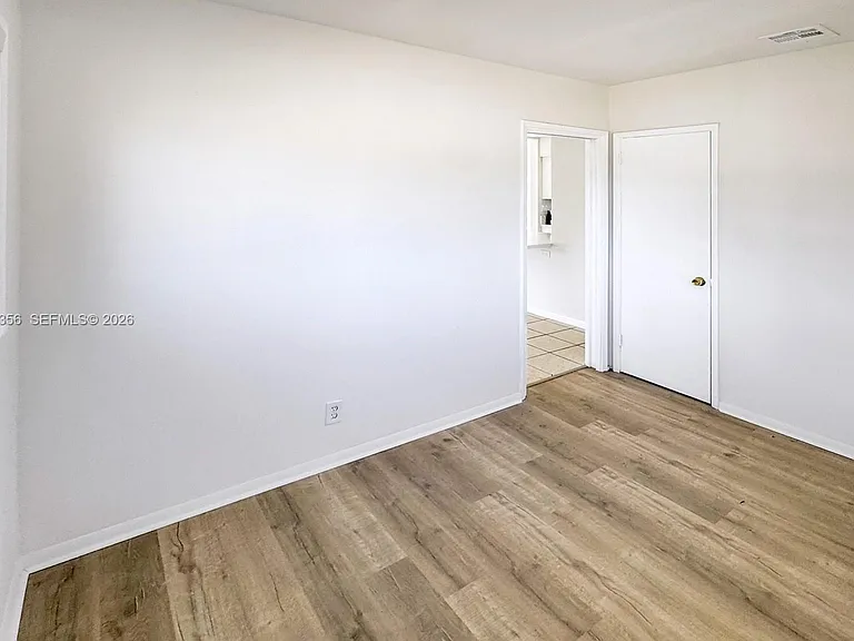 231 NE 16th Ave — Photo 24