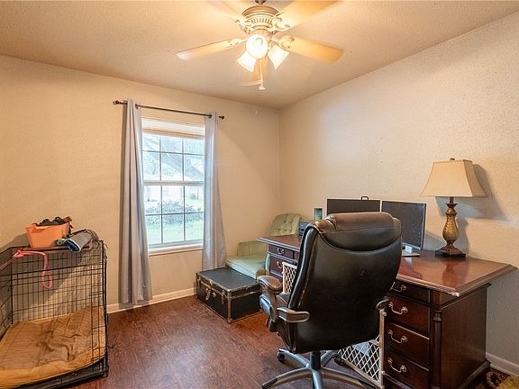 2nd image of 1218 Georgia St