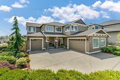 1st image of 10526 1st Pl NE