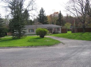 6600 Cascade Rd SE, Grand Rapids, MI 49546