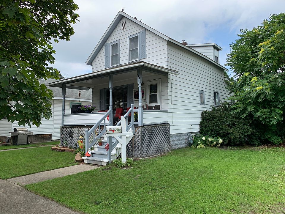 1st image of 213 Saginaw St