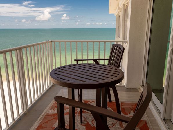 3443 Gulf Shore Blvd N APT 802