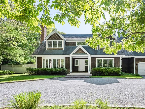 4th image of 15 Saddle Ln